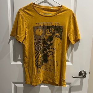 GUESS Men’s Tshirt